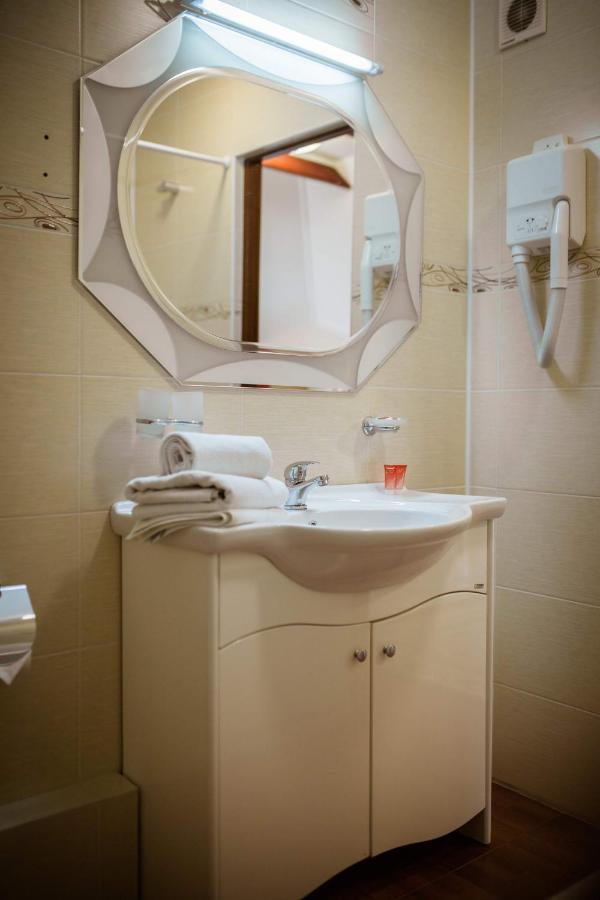 Vila Muntenia Hotel Chişinău Eksteriør billede